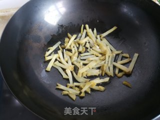 榨菜丝瓜蛋汤的做法步骤：4