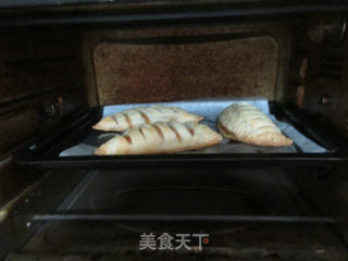 飞饼新奥尔良鸡柳派的做法步骤：9
