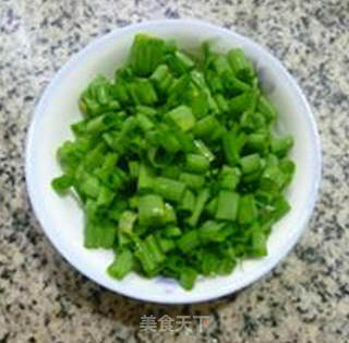 带豆肉馅锅贴的做法步骤：4