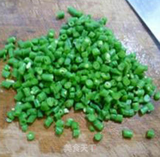带豆肉馅锅贴的做法步骤：7