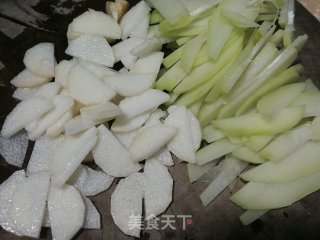 山药佛手瓜炒虾仁的做法步骤：2