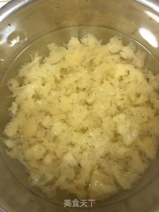 红枣银耳汤的做法步骤：1