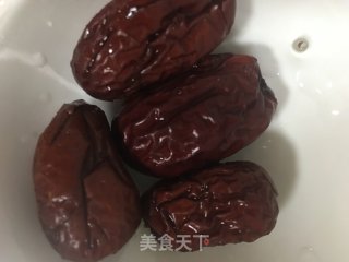 红枣银耳汤的做法步骤：3