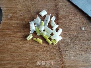 洋葱木耳炒蛋的做法步骤：6