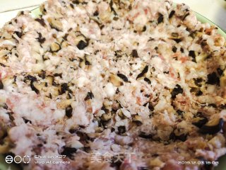 家常香菇木耳蒸肉的做法步骤：2