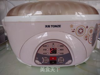 1个食排骨香菇蒸饭和益气补血炖汤的做法步骤：5