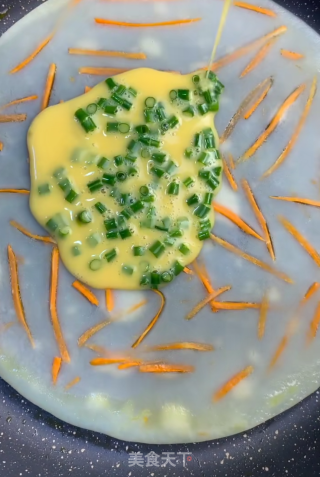 鸡蛋饼的做法步骤：6