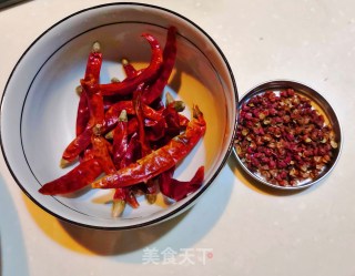 麻花辣子鸡的做法步骤：4