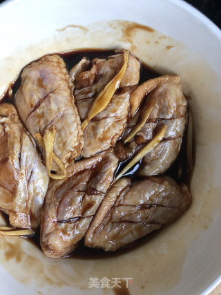 金针菇蒸鸡翅的做法步骤：4