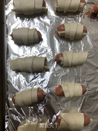 手抓饼卷香肠的做法步骤：4