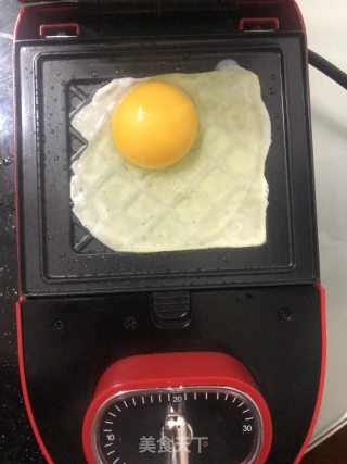 火腿鸡蛋三明治的做法步骤：3
