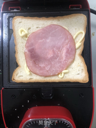 火腿鸡蛋三明治的做法步骤：6