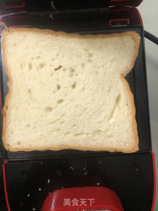 火腿鸡蛋三明治的做法步骤：8