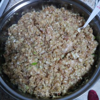 酸菜肉馅大包子的做法步骤：10