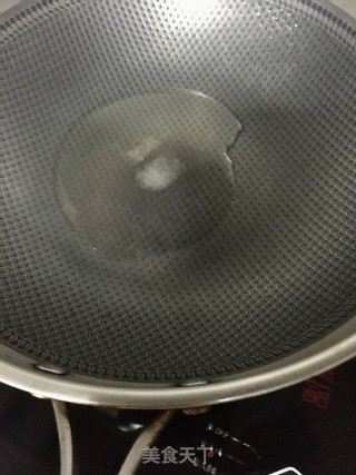 蒜末茼蒿炒猪血的做法步骤：7