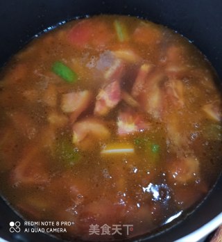 西红柿金针菇豆腐汤的做法步骤：4