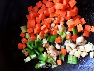 胡萝卜炒鸡丁的做法步骤：6