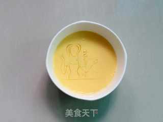 香菇炒鸡蛋的做法步骤：3