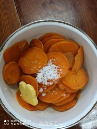 红薯披萨的做法步骤：2