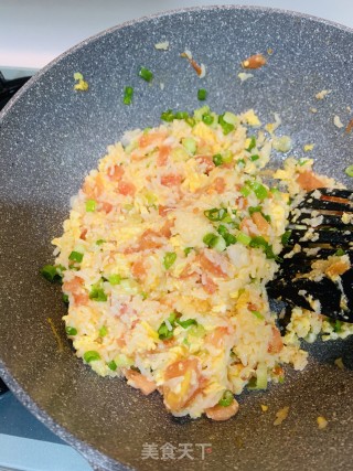 番茄鸡蛋饭的做法步骤：5