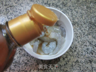 虾仁炒莴笋的做法步骤：2