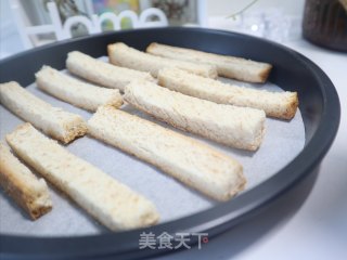 蒜香吐司条的做法步骤：4