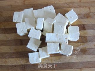 快手菜蟹黄豆腐的做法步骤：1
