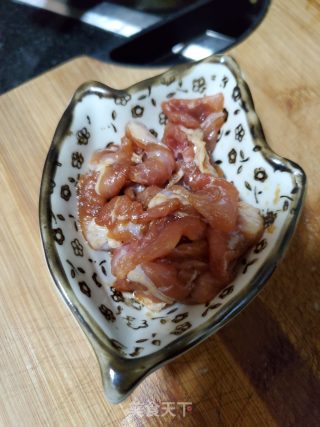 肉片炒白菜的做法步骤：2