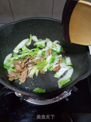 肉片炒白菜的做法步骤：7