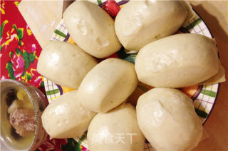 五彩馒头丁的做法步骤：1