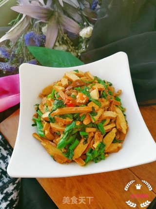 芹菜炒豆干的做法步骤：11