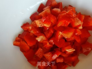 青豆玉米炒鸡丁的做法步骤：5