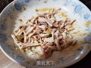 鸡丝小米粥的做法步骤：2