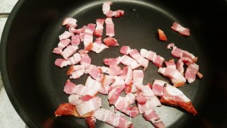 留兰香熏肉豆角炖菜的做法步骤：3