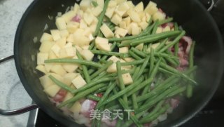 留兰香熏肉豆角炖菜的做法步骤：5