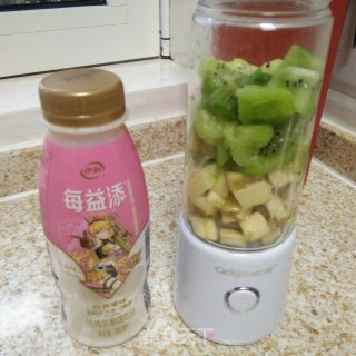 益生菌香蕉奶昔的做法步骤：5