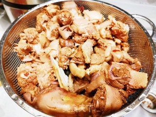 重庆红烧鹅的做法步骤：2