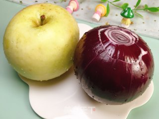 洋葱苹果水的做法步骤：1