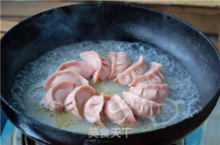 鲜肉煎饺的做法步骤：4