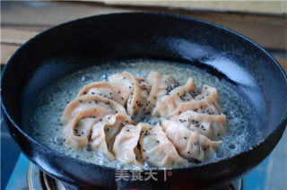 鲜肉煎饺的做法步骤：5