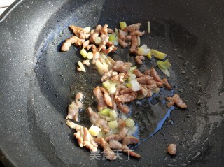 芹菜炒粉的做法步骤：7