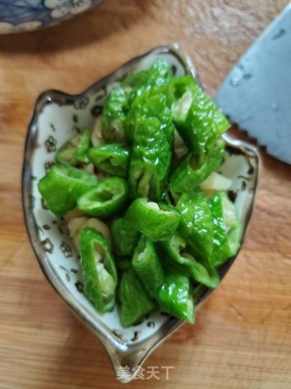 清炒酸菜的做法步骤：3