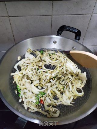 清炒酸菜的做法步骤：7