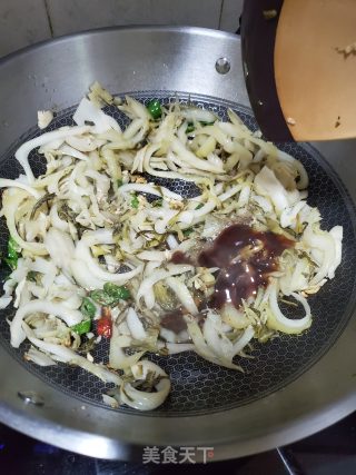 清炒酸菜的做法步骤：8