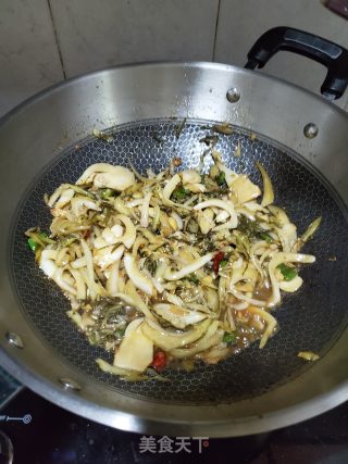 清炒酸菜的做法步骤：9