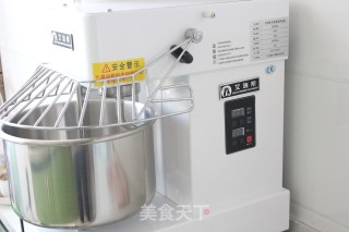 浓郁奶香吐司的做法步骤：2