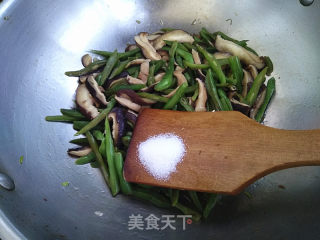 豆角香菇拌面的做法步骤：6