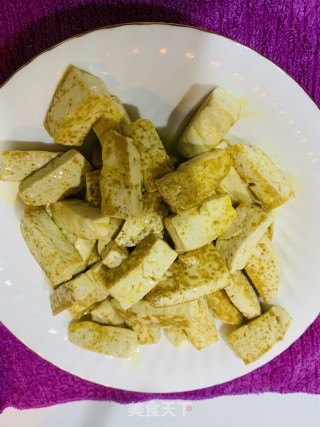 大葱炒煎豆腐的做法步骤：3