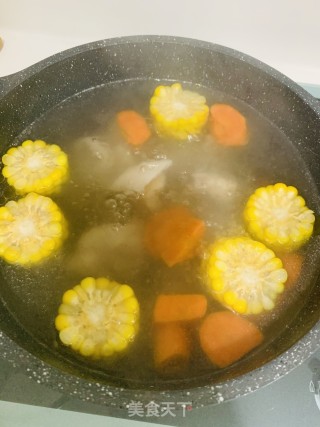 排骨汤的做法步骤：2