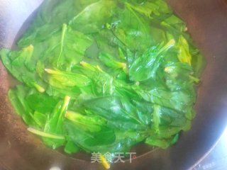 清炒菠菜的做法步骤：3